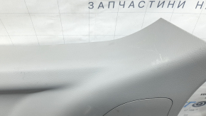 Обшивка двери багажника нижняя Jeep Compass 17-26 серая, с заглушками, под чистку, царапины, надломаны крепления