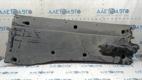Защита днища правая VW Tiguan 18-24 затерта, надрывы, трещины, примята