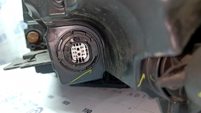 Фара передняя правая в сборе Jeep Compass 22-26 галоген + LED с креплением, песок