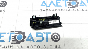 Накладка передней панели верхняя левая Audi A5 F5 17-24 черный глянец, за монитором