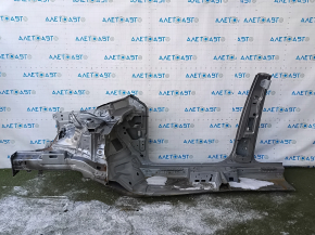 Четверть передняя правая VW Tiguan 18-24 отпилена, с центральной стойкой, без передней стойки, серебро