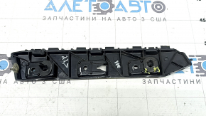 Крепление заднего бампера внешнее левое Ford Escape MK4 20-26 сломано крепление