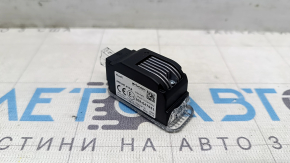 Плафон обшивки двери карточки передней левой Audi E-Tron 19-23