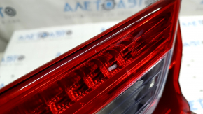Фонарь внутренний крышка багажника левый Honda Accord 18-20 hybrid, царапины