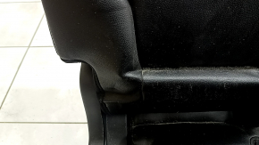 Задний ряд сидений 2 ряд левый Ford Escape MK4 20-22 без airbag, кожа черная, перфорация, с подлокотником и ремнём, замята