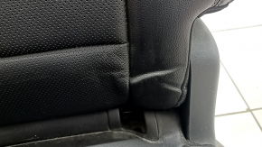 Задний ряд сидений 2 ряд левый Ford Escape MK4 20-22 без airbag, кожа черная, перфорация, с подлокотником и ремнём, замята