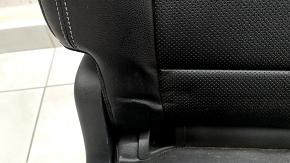 Задний ряд сидений 2 ряд правый Ford Escape MK4 20-22 без airbag, кожа черная, перфорация, замята