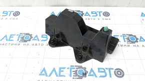 Кронштейн нижней накладки крыла передней правой Mazda CX-90 24-26