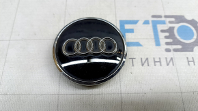 Центральный колпачок на диск Audi E-Tron 19-23 черный глянец, 62мм