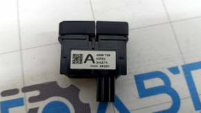 Кнопка управления помощи при спуске Mazda CX-90 24-26