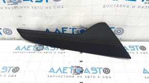 Накладка центральной консоли боковая правая Mazda CX-90 24-26 кожа черная