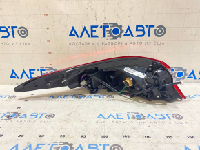 Фонарь внешний крыло правый Toyota Camry v70 18-20 LED, светлый