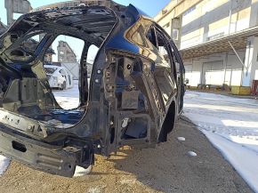 Четверть крыло задняя правая Ford Escape MK4 20-26 на кузове, черная, тычка
