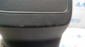 Накладка центральной консоли задняя VW Passat b8 16-19 USA черная, царапины