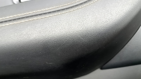 Обшивка двери карточка передняя левая Mazda CX-90 24-26 кожа черная, подлокотник кожа черная, вставка молдинг серый, с ручкой, потерта