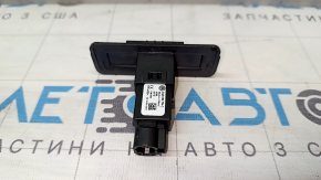 USB Hub центральной консоли VW Passat b8 16-19 USA, слазит краска
