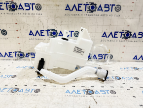 Бачок омывателя Toyota Prius 50 16-22 с моторчиком, с горловиной и крышкой