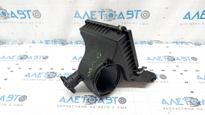 Нижняя крышка корпуса воздушного фильтра Mazda CX-90 24-26 3.3T, PHEV