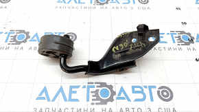 Кронштейн выпускной трассы средней части Mazda CX-90 24-26 3.3T, PHEV с резинкой