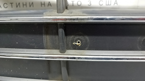 Решетка радиатора grill в сборе Hyundai Elantra AD 19-20 с эмблемой без радара, песок, треснута