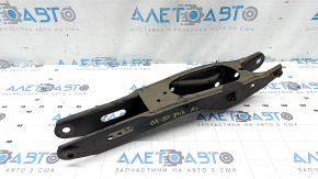Braț de control inferior pentru arc spate stânga Mazda CX-90 24-26