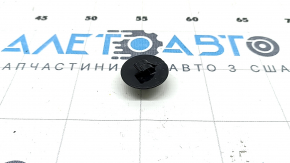 Клипса-крючок изоляции капота Mazda CX-90 24-26