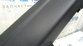 Накладка порога внутренняя задняя правая Audi Q5 8R 09-17 черная, царапины, потерта
