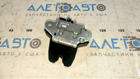 Замок крышки багажника Kia Forte 4d 14-18 с датчиком