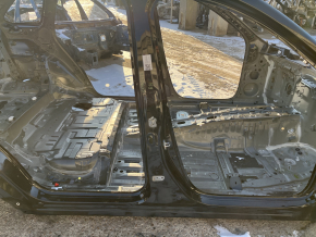 Стойка кузова центральная правая Mazda CX-90 24-26 на кузове