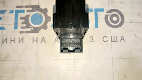 Кнопка паркинга Audi Q3 8U 15-18 с автопаркингом