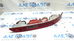 Lampa de protecție spate dreapta a modelului Audi Q5 8R 09-17 este uzată.