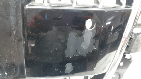 Решетка радиатора grill Audi Q5 8R 13-17 рест под парктроники, глянец, хром, с эмблемой quattro, незаводские отверстия, полез лак, песок, потёртость