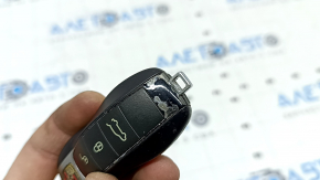 Ключ Porsche Macan 15-22 4 кнопки, царапины, облез хром, трещина, скол
