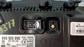 Щиток приборов Audi A3 8V 17-17 154к, царапины
