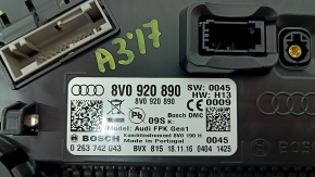 Щиток приборов Audi A3 8V 17-17 154к, царапины