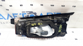 Фонарь внутренний крышка багажника левый Mazda CX-9 16-23 потёртость