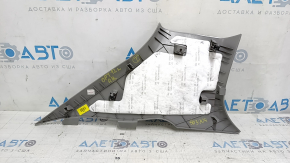Накладка задней стойки правая Kia Optima 11-15 серая, царапины, побелел пластик