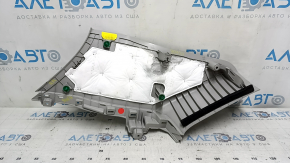 Накладка задней стойки правая задняя Kia Sorento 16-18 серая, потерта