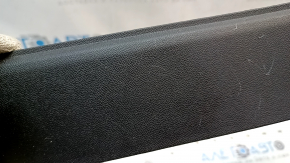 Ornamente consolă centrală Chevrolet Volt 16, partea dreaptă, inferioară, neagră, zgâriată