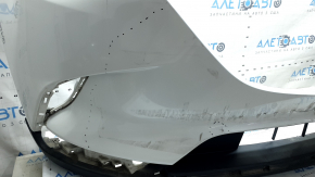 Бампер передний голый Mazda CX-9 16-23 без парктроников, белый, сломаны крепления, треснут, царапины, потёрт