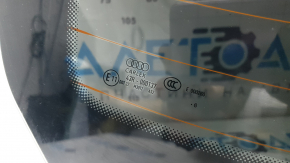 Стекло заднее Audi A4 B9 17-19 подогрев, не заводская тонировка, царапины, отломан контакт