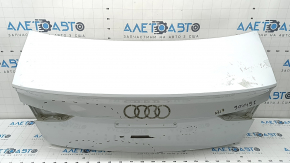 Крышка багажника Audi A3 8V 15-20 4d белый LS9R, вмятины, тычки