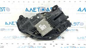 Фара передняя правая в сборе Audi A3 8V 17-20 LED с нижним креплением, под полировку