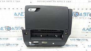 Перчаточный ящик, бардачок Audi A3 8V 15-20 4d черный, с хром ручкой