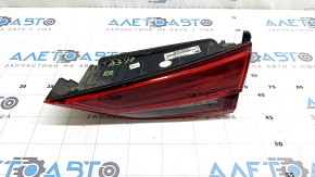 Фонарь внутренний крышка багажника правый Audi A3 8V 17-20 4d usa LED