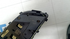 Кнопки управления на руле Audi A3 8V 17-20