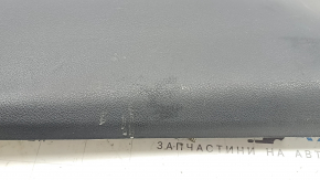 Накладка задней стойки правая нижняя Audi A3 8V 15-20 4d, 5d, черная, без airbag, царапины
