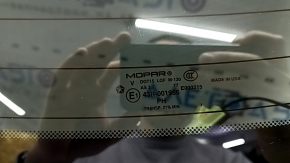 Дверь багажника голая со стеклом Jeep Cherokee KL 19-23 тонировка, черный PXJ, со спойлером и стоп сигналом, царапины, сломана закладная