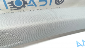 Накладка передней стойки верхняя правая Audi A4 B9 17-17 серая, Bang and Olufsen, под чистку, царапины