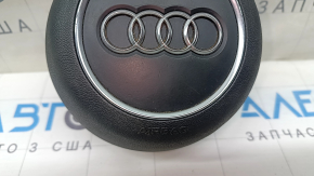 Подушка безопасности airbag в руль водительская Audi A4 B9 17-25 черная, тычки на хроме, царапины